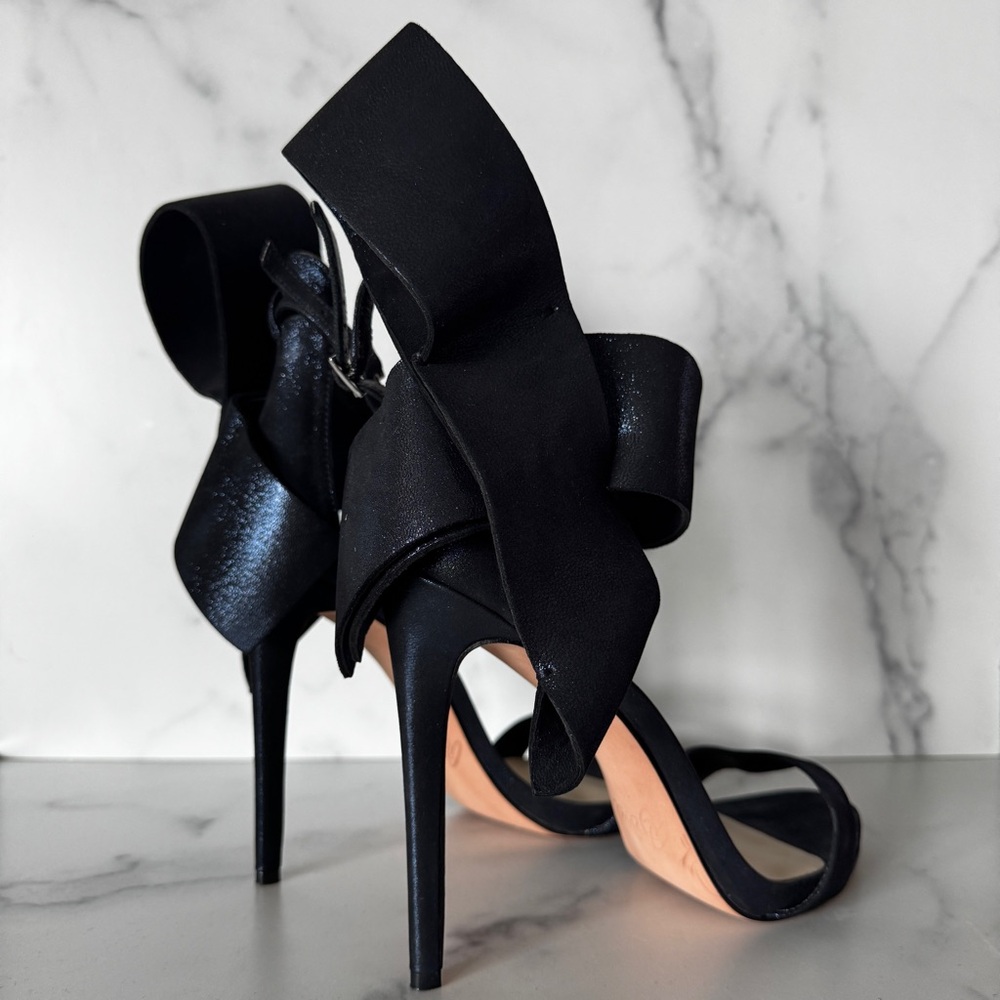 Amina’s Abdul Jillil Navy Blue Metallic Glitter Bow Sandals Heels Size US 11 - Picture 3 of 13
